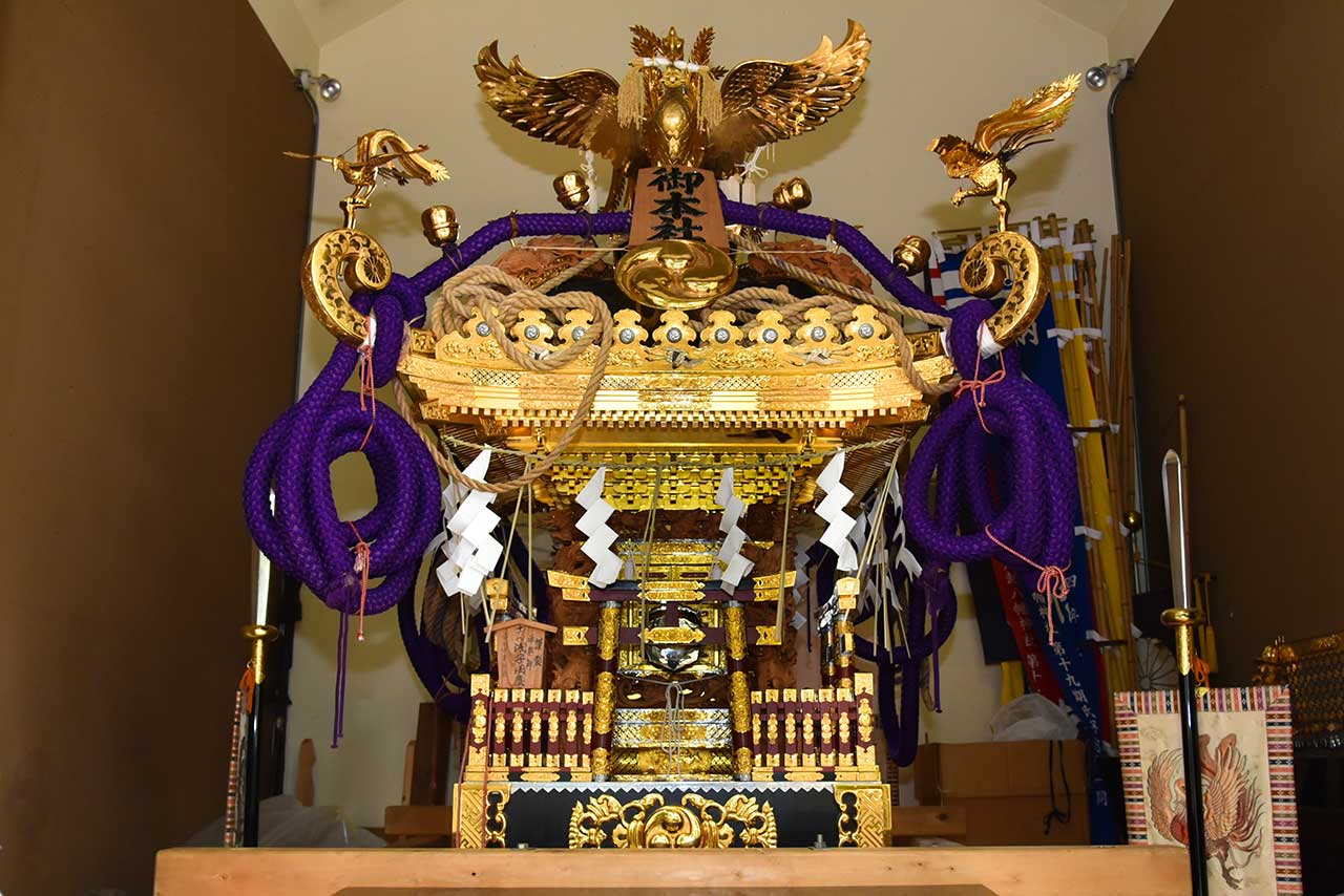 本社神輿